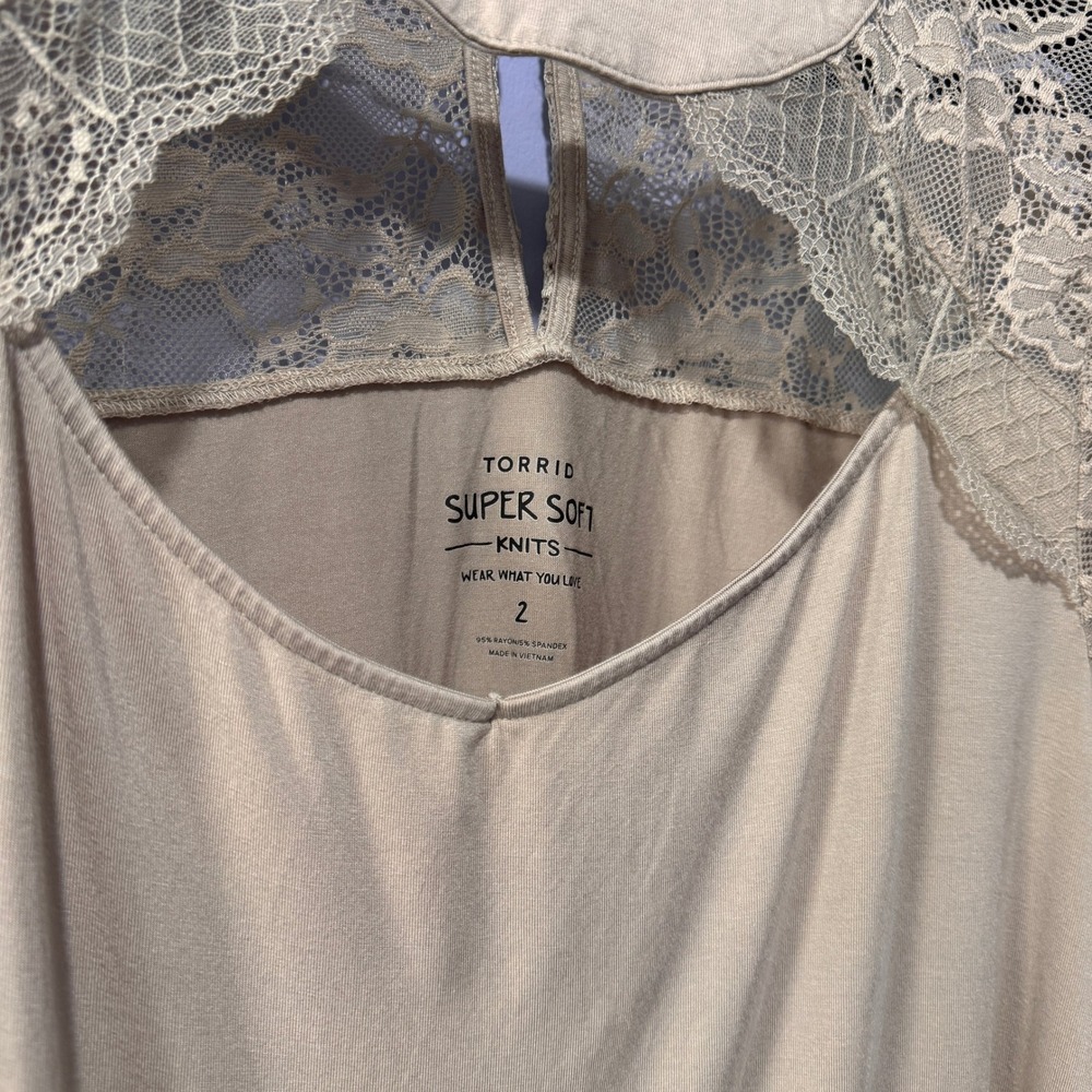 Torrid Super Soft Knits Tan Beige Lace Bell Sleeve Cutout Top Plus Size 2 2X - Picture 2 of 8